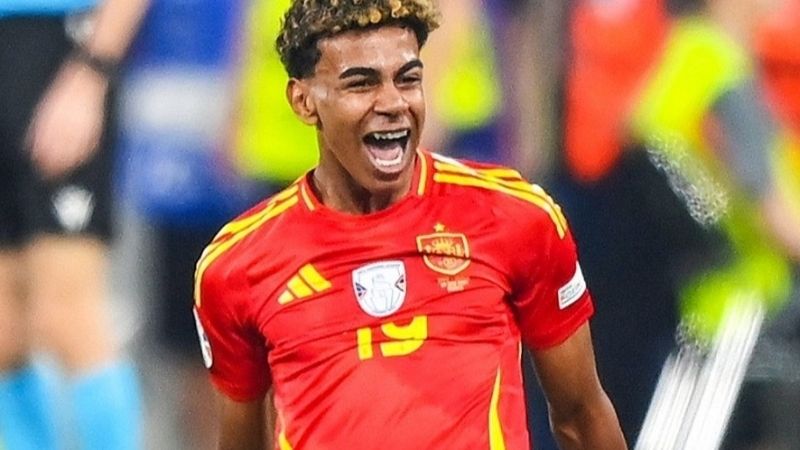 Lamine Yamal Tại EURO 2024 – Kỷ Nguyên Mới Của La Roja 2 Lamine Yamal: Thần đồng nở sớm của bóng đá châu Âu